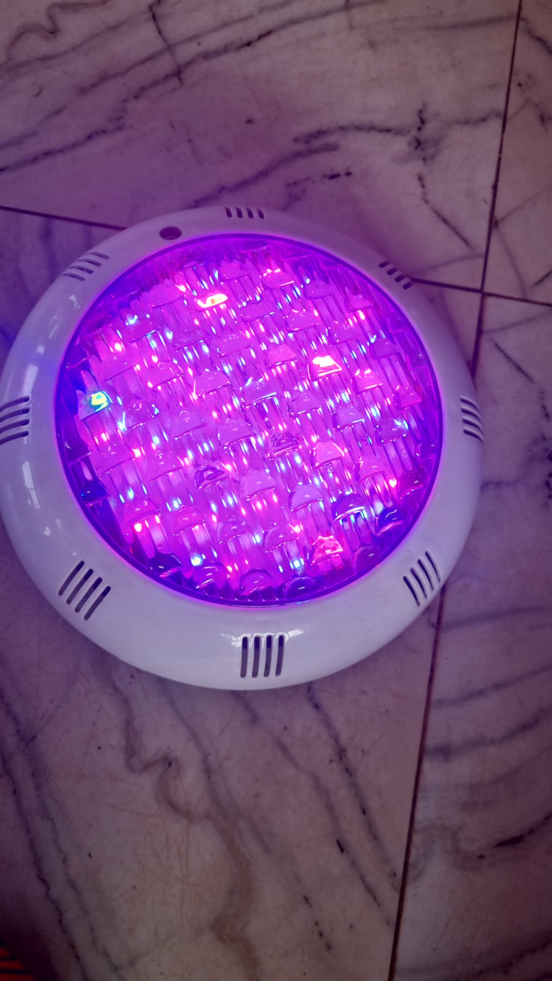 Projecteur LED violet